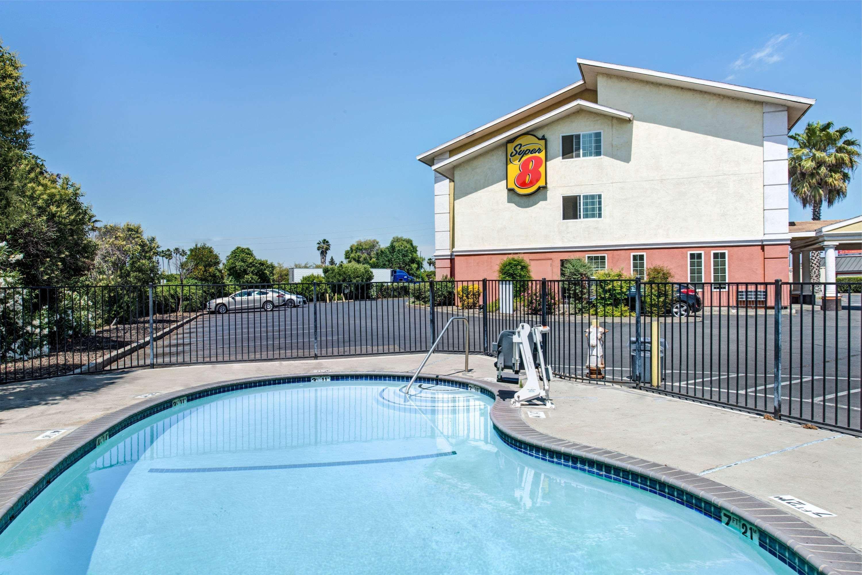 Super 8 By Wyndham Sacramento/Florin Rd Freeport Exterior foto
