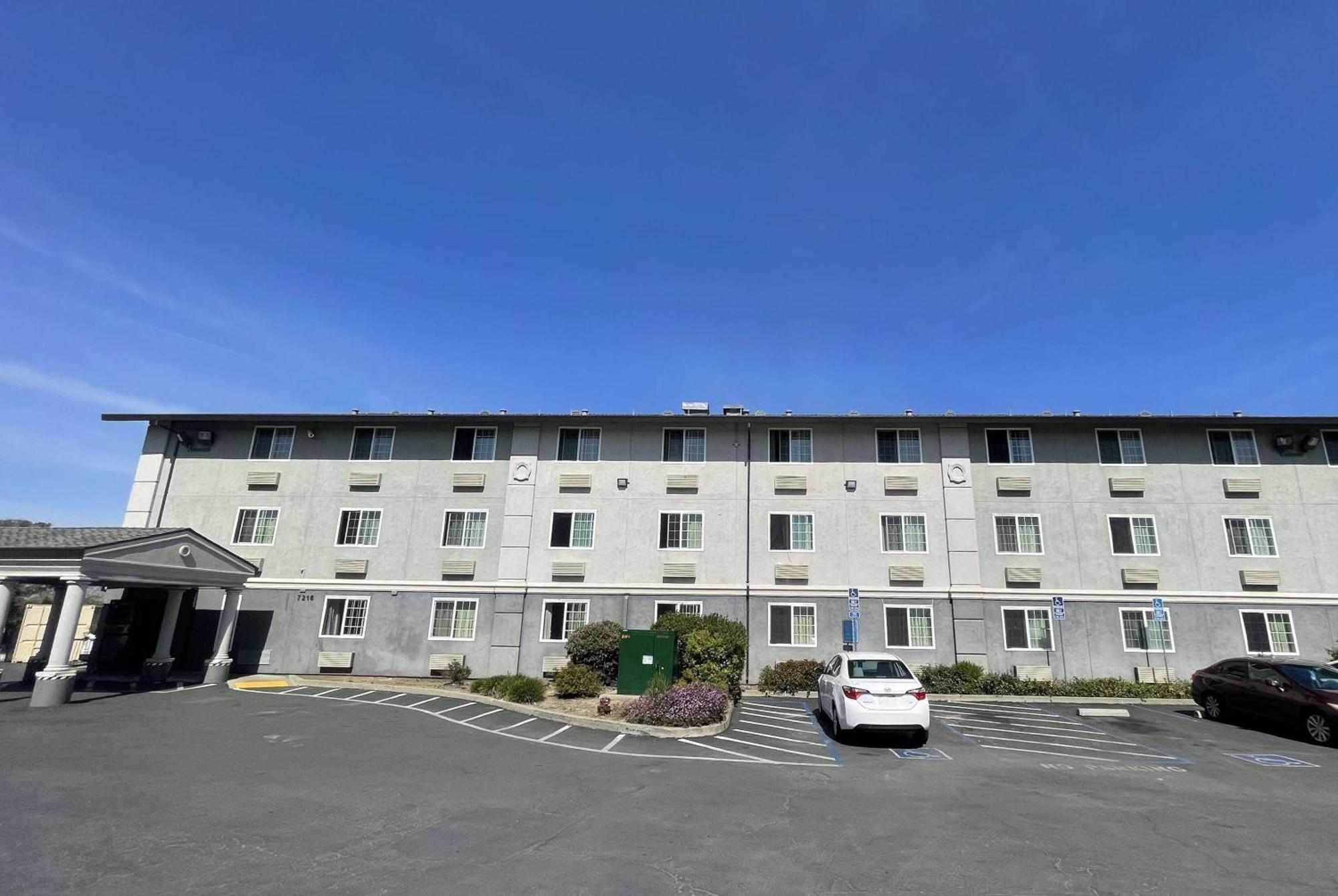 Super 8 By Wyndham Sacramento/Florin Rd Freeport Exterior foto